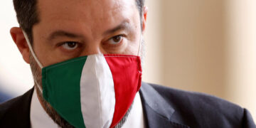 سالفيني سيمثل أمام القضاء في قضية خطف مهاجرين