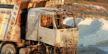 4 شبان من عائلة واحدة.. وفتاة تتعرف على جثة خطيبها من محبسه.. انفجار عكار يخلف قصصا أليمة