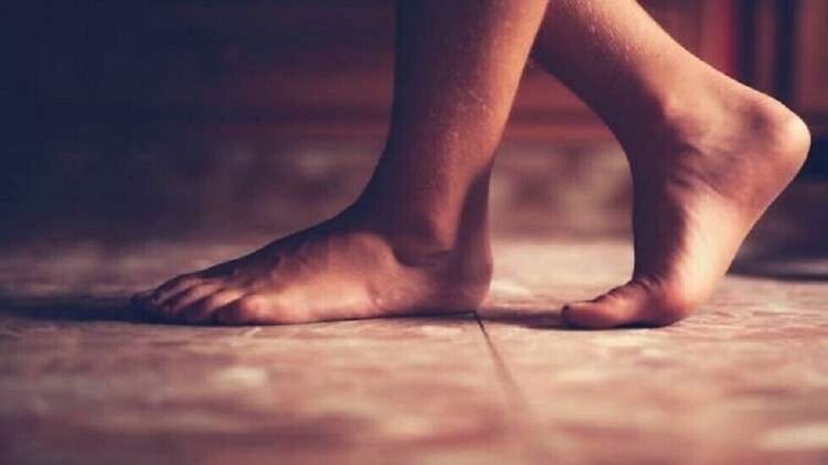 5 أطعمة تضاعف خطر الإصابة بـ”داء الملوك” و5 أخرى تخفف من أعراضه