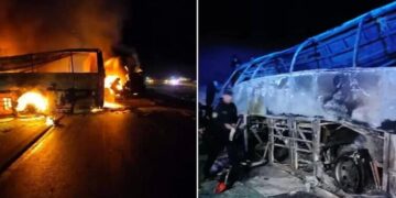 أنقذ نجله من الحرق و مات مع 19 شخصا