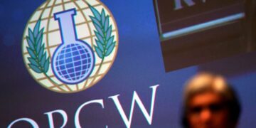 إثارة التساؤلات حول حادثة التسميم المزعوم لنافالني