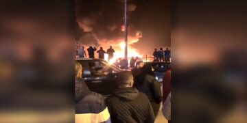 إدانات لبنانية واسعة لإحراق مخيم للاجئين السوريين