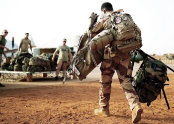 إصابة جنود فرنسيين في هجوم انتحاري في مالي