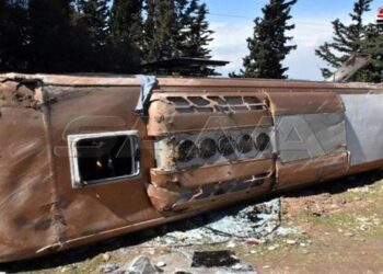 إصابة عديدة جراء تدهور بولمان على طريق عام حماة-حمص