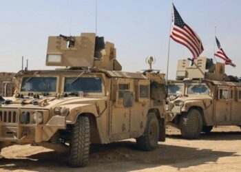 الاحتلال الأمريكي يدخل أسلحة ومواد لوجستية إلى قاعدته بدير الزور