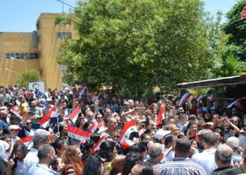 الانتخابات الرئاسية مستمرة و السوريون يواصلون التوافد للإدلاء بأصواتهم