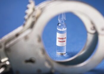 الجرعة بـ “ألف دولار”.. لقاحات كورونا تثير شهية المحتالين