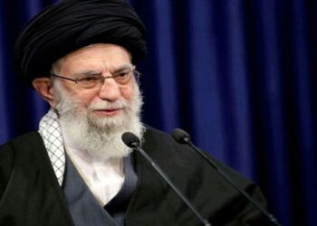 الخامنئي: الانتخابات الرئاسية حدث مصيري للبلاد