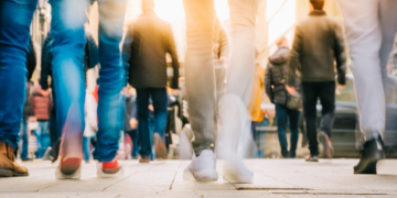 الذهاب في نزهات يمكن أن يمنع الموت المبكر الناجم عن قلة النوم!