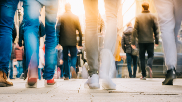 الذهاب في نزهات يمكن أن يمنع الموت المبكر الناجم عن قلة النوم!