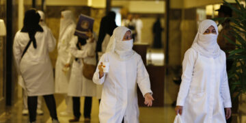 السعودية: تسجيل 14 حالة وفاة جديدة بكورونا