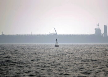 السفينة التي تعرضت لانفجار في خليج عمان تابعة لشركة (إسرائيلية)