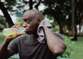 الشرطة تلقي القبض على سارقي المنازل والأسلاك الكهربائية في حماة