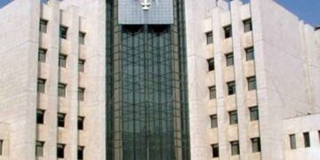 العدل : استمرار عمل المحاكم وبقاء القضاة على رأس عملهم