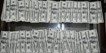 القبض على شخص يروج عملة سورية وأجنبية مزورة