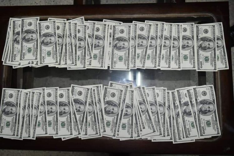 القبض على شخص يروج عملة سورية وأجنبية مزورة