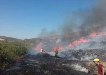 بالفيديو- نشوب حريقين في قريتي الجويخات وكفرام بريف حمص