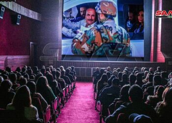 بدء العروض الجماهيرية لفيلم (لآخر العمر) …