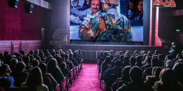 بدء العروض الجماهيرية لفيلم (لآخر العمر) …