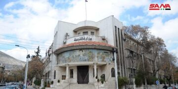 بسبب إخلالهم بواجبات العمل.. تربية اللاذقية تكف يد عدد من العاملين