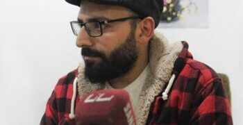 تجربة مسرحية واعدة تجمع الموهبة والطموح عند الشاب حسام غزيل