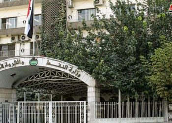 تخفيض كميات البنزين في المحافظات.. محروقات: الازدحام سيزول قريباً