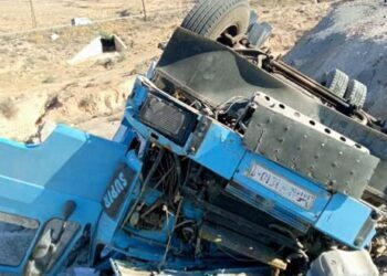 تدهور شاحنة على اتستراد دمشق حمص القديم…