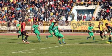 تشرين يواصل صدارته للدوري الممتاز بكرة القدم