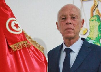 تونس.. أوامر رئاسية بحظر التجول وتعطيل العمل بعدة مؤسسات