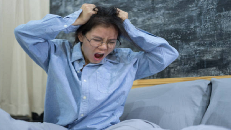 حيل تساعدك على النوم مجددا إذا استيقظت في منتصف الليل