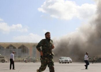 دوي انفجار قرب القصر الذي نقل إليه مجلس الوزراء اليمني