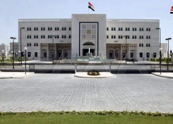 رئاسة مجلس الوزراء تذكر ببدء العمل بالتوقيت الصيفي