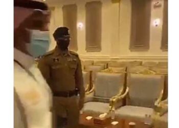 سعودي يقتل مصريا ويصيب آخر