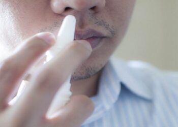 علماء يبتكرون رذاذا قد يقتل الفيروس التاجي في دقيقة واحدة