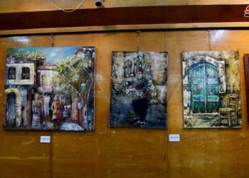 فنانون يقدمون أعمالاً منوعة مستوحاة من تراث دمشق في ثقافي المزة