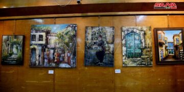 فنانون يقدمون أعمالاً منوعة مستوحاة من تراث دمشق في ثقافي المزة