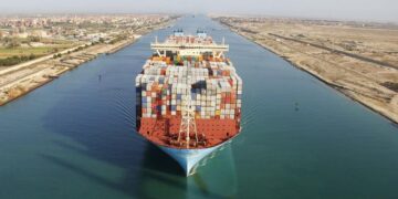 قفزة كبيرة في إيرادات قناة السويس