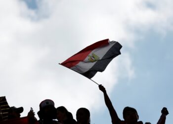 مصر: إصدار قانون جديد لفصل الموظفين بطرق غير تأديبية