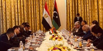 مصر تبحث الأزمة الليبية …