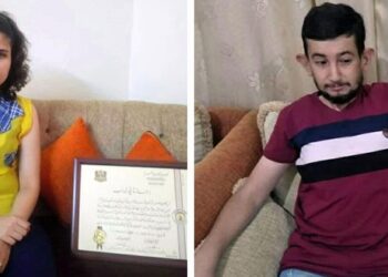 مكفوفون تحدوا ظروفهم ونالوا إجازات جامعية!