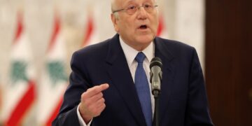 ميقاتي: إدخال الوقود الإيراني انتهاك لسيادة لبنان