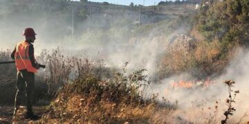 نشوب حريق طال محاصيل زراعية وأشجاراً مثمرة في ريف حمص