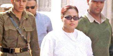 وفاء مكي : “الأنبياء دخلوا السجن واتحبسوا”