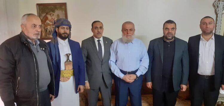 السفير اليمني يلتقي الشيخ عزام في دمشق