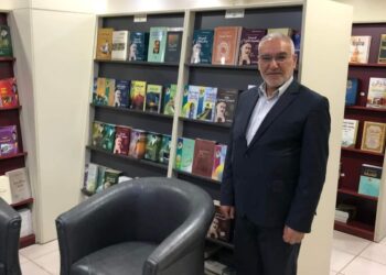 ابناء السفارة يهاجمون ” سلام فرمانده” ويدافعون عن المثلية