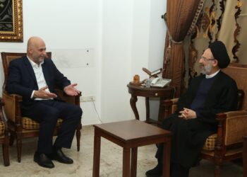 فضل الله يستقبل وفد مؤسسة الهادي ورئيس حزب الإصلاح