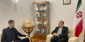 لقاء ودي في موسكو يجمع  أمير الجعفري و كاظم جلالي