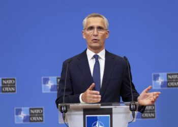 ‘ستولتنبرغ’ يغرّد حول اتفاق ‘الناتو’ على تقديم المساعدة العسكرية لكييف