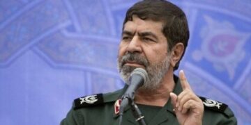 المتحدث بإسم الحرس الثوري : الشهيد سليماني لم يتردد في اتخاذ أي قرار لمساعدة اليمن