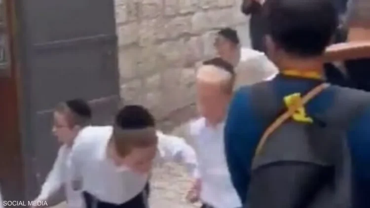 “واقعة البصق” تثير غضبا في القدس.. ونتنياهو يعلق